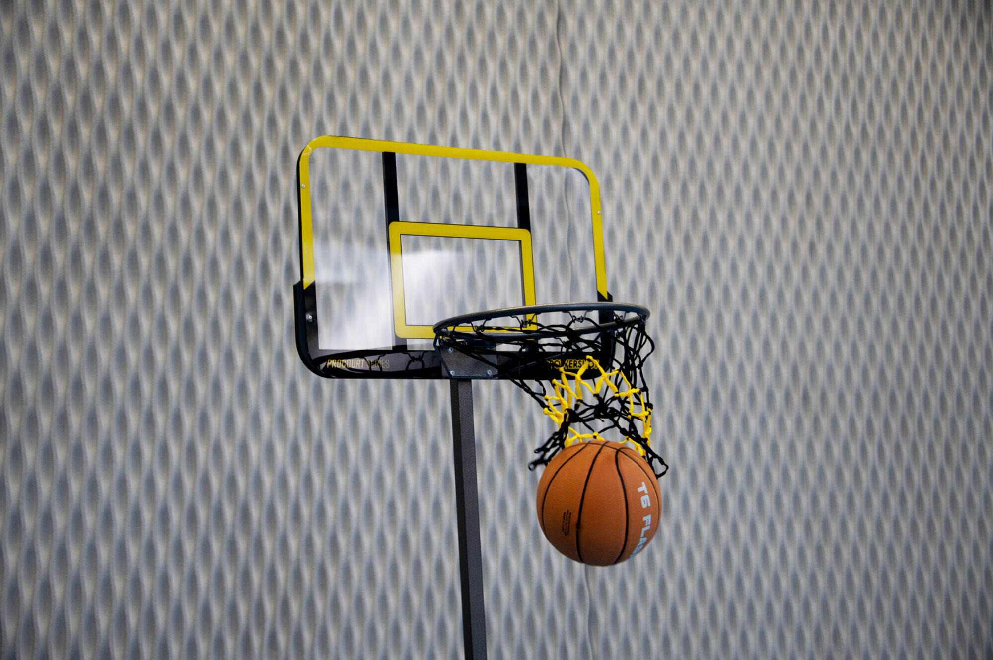 Panier de basket ajustable (enfant) et ballon T7 offert 6/7