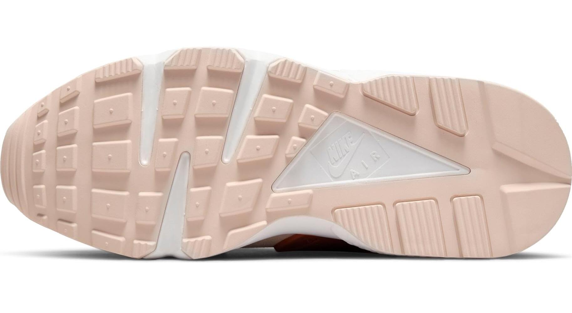 Chaussures de marche Nike Air Huarache pour femmes 2/5