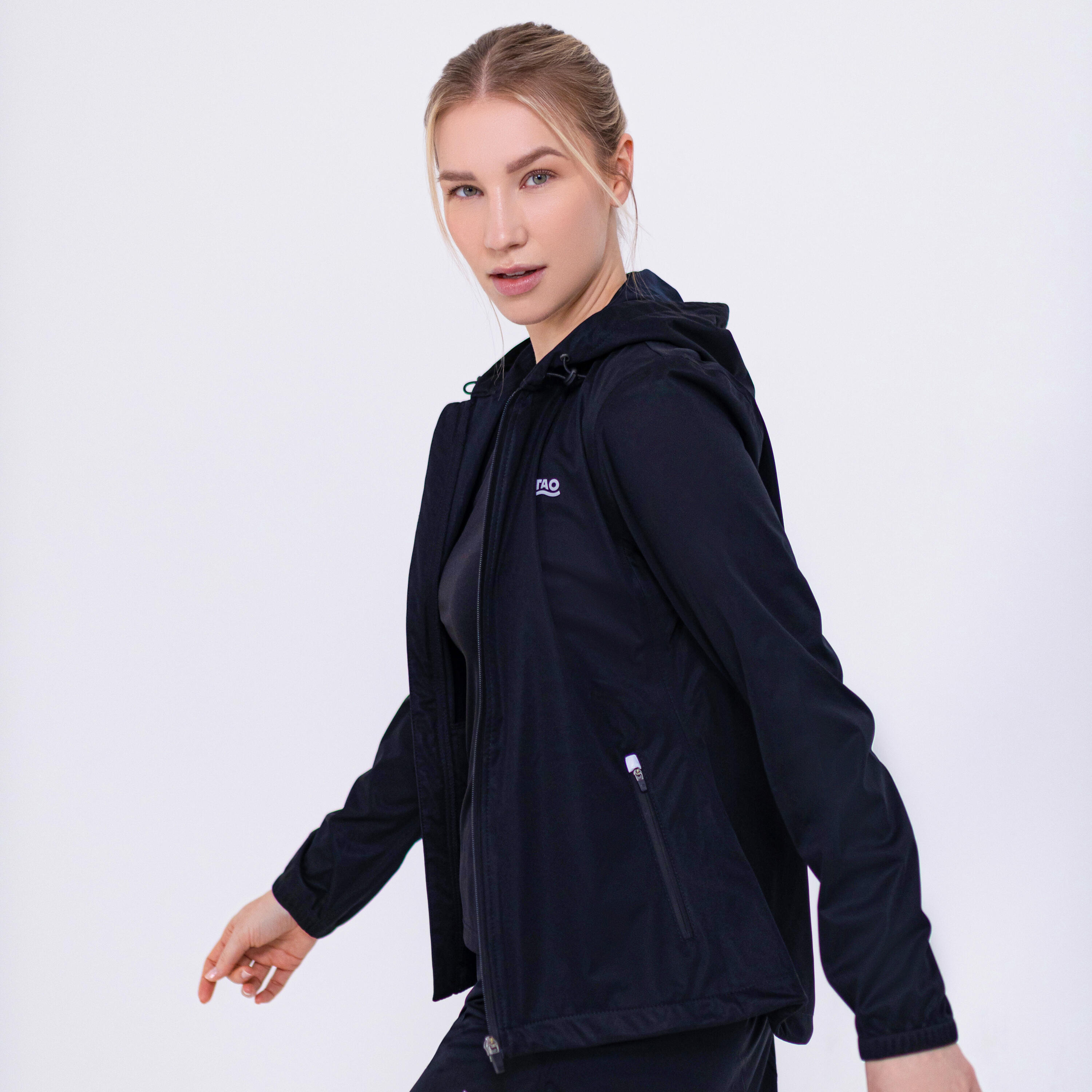 Atmungsaktive wind- und wasserdichte Damen Laufjacke LUNE 6/7