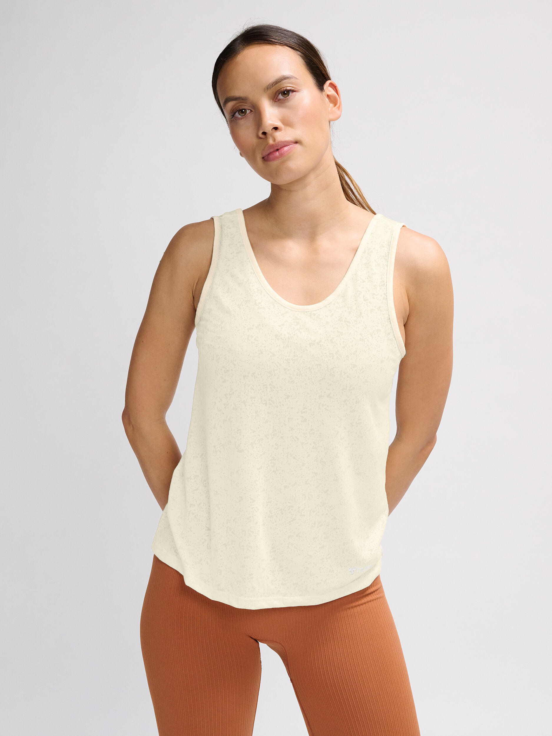 HUMMEL Instap T-Shirt Hmlmt Light Training Dames HUMMEL