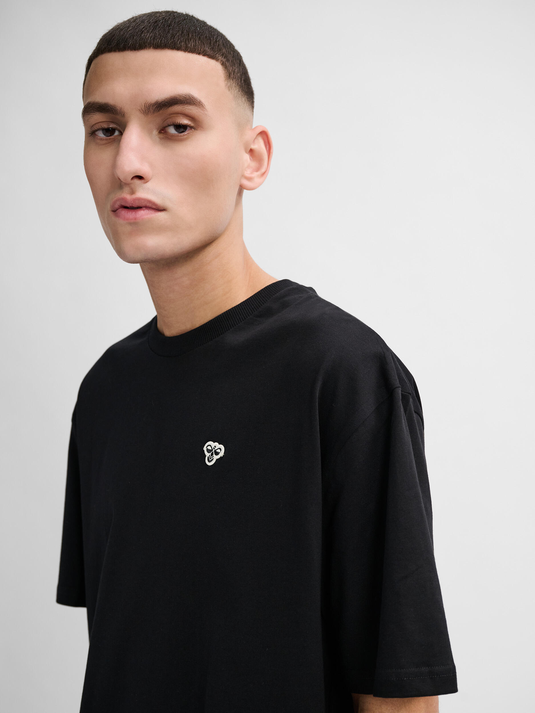 Enfiler T-Shirt Hmlloose Adulte HUMMEL 6/7
