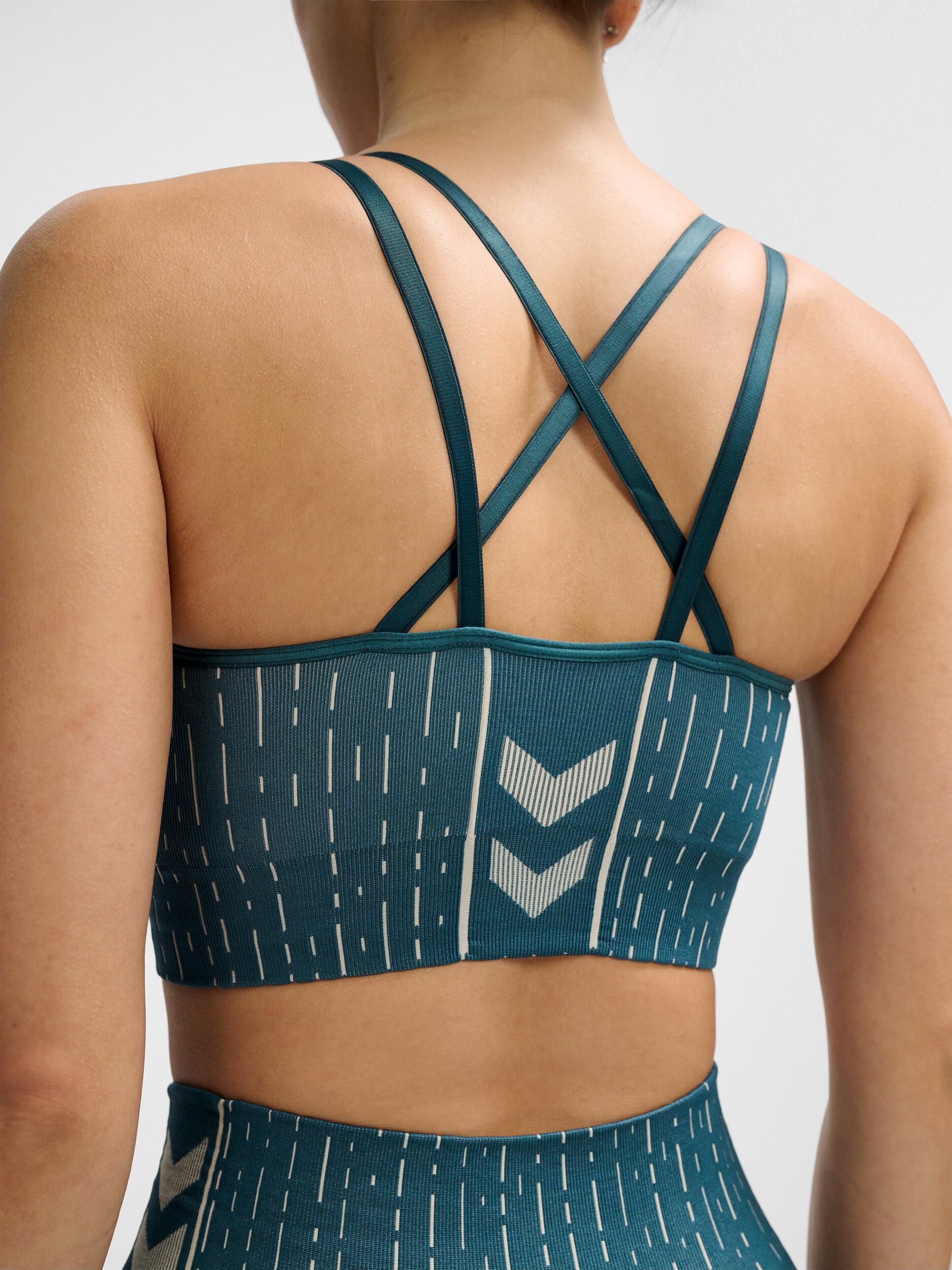 Enfiler Top Hmlmt Drops Entraînement Femme HUMMEL 6/7