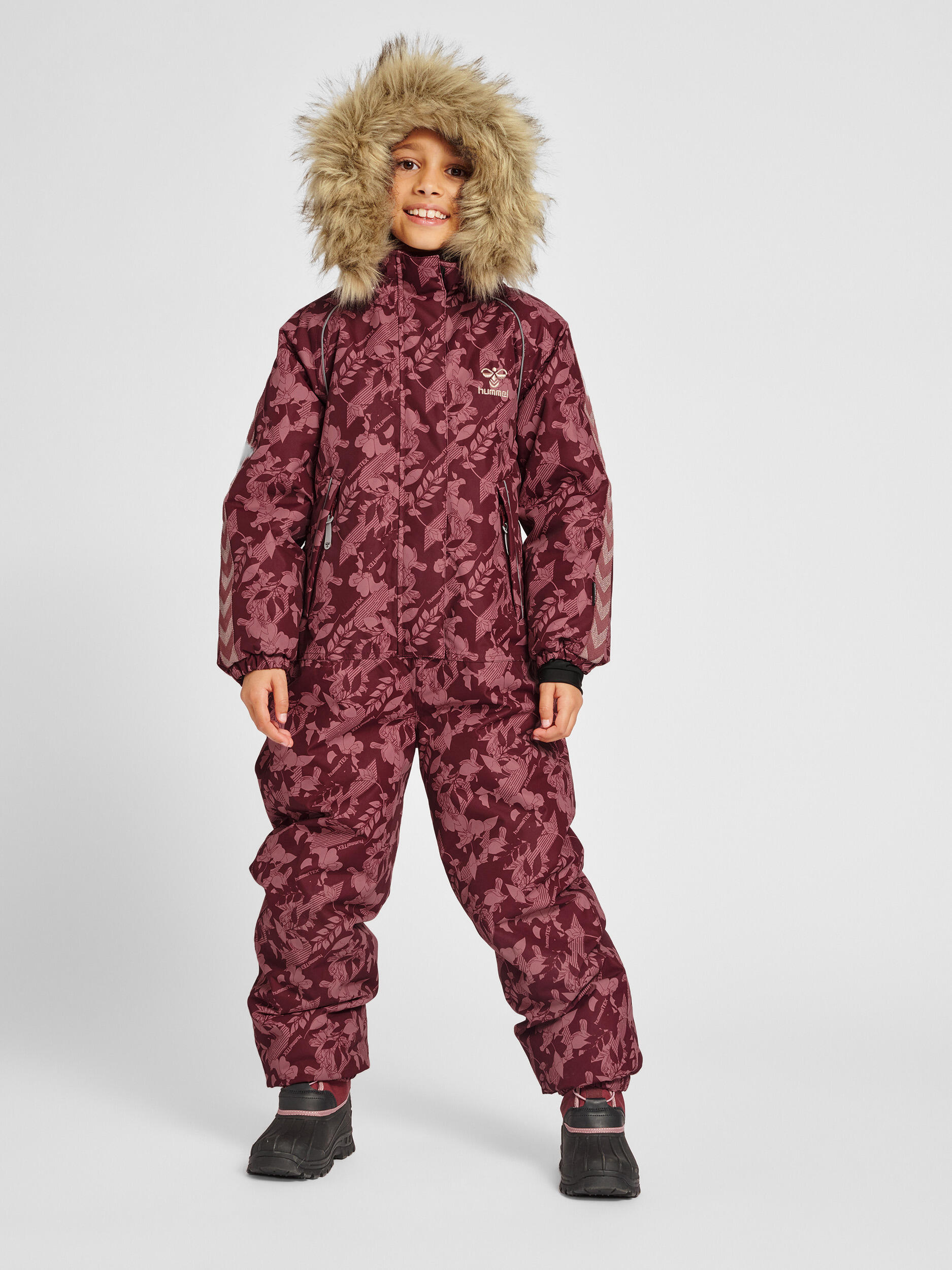 Enfiler Combinaison De Neige Hmlicy Mode Vie Fille 2/7