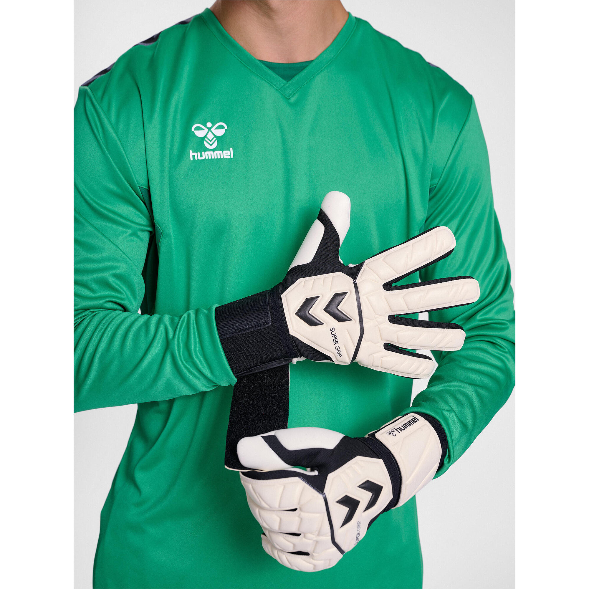 Guanti da portiere con super grip Hummel