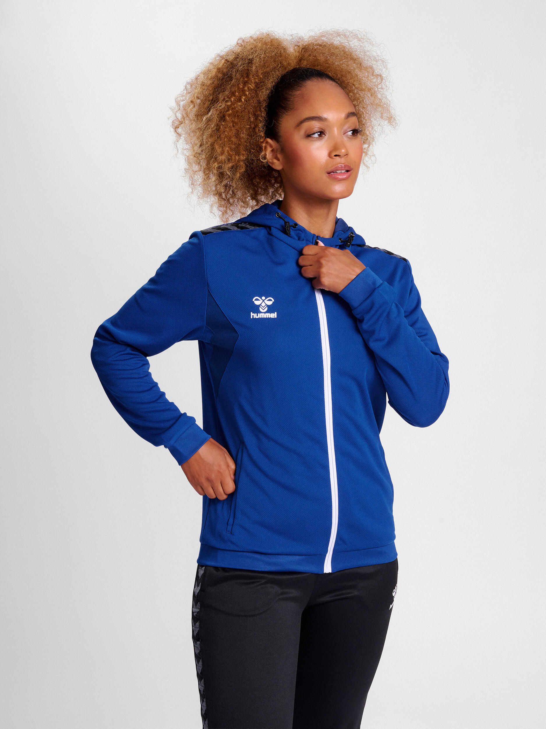 Hummel Hmlauthentic Reißverschluss Jacke Damen – Kapuze, Seitliche Taschen, Aus Recyceltem Polyester