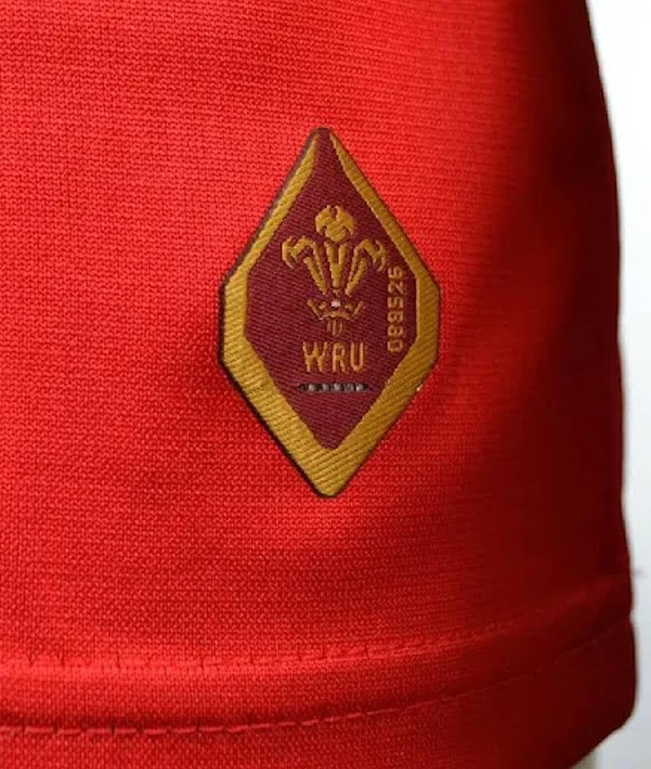 Under Armour Wales WRU Womens Supporters Home Rugby Shirt 15/16 Red 4/5