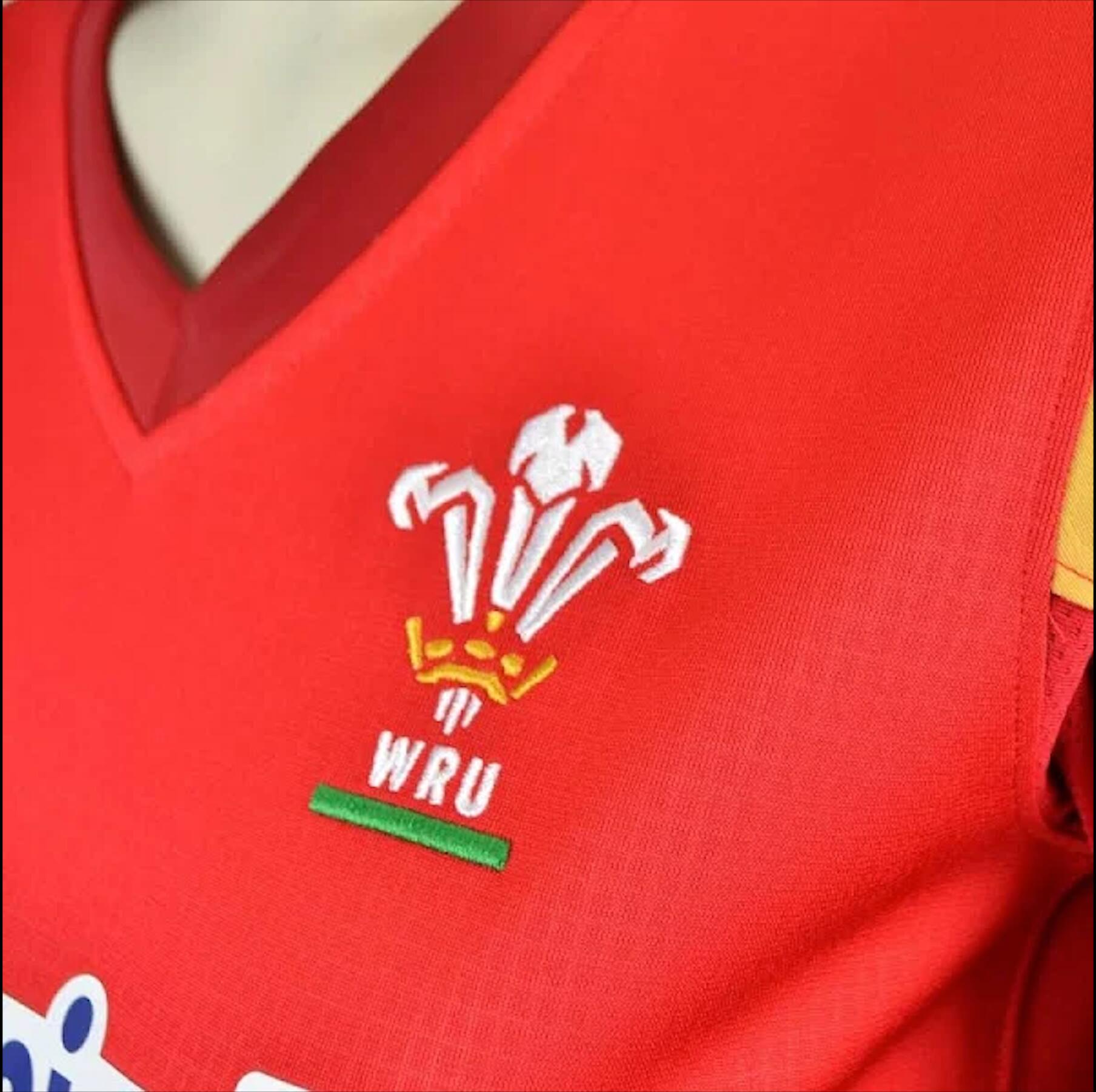 Under Armour Wales WRU Womens Supporters Home Rugby Shirt 15/16 Red 3/5