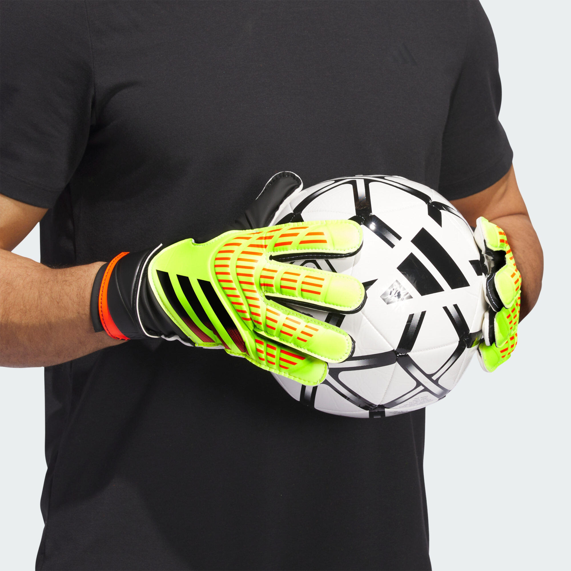 Predator Training Goalkeeper Gloves 5/6