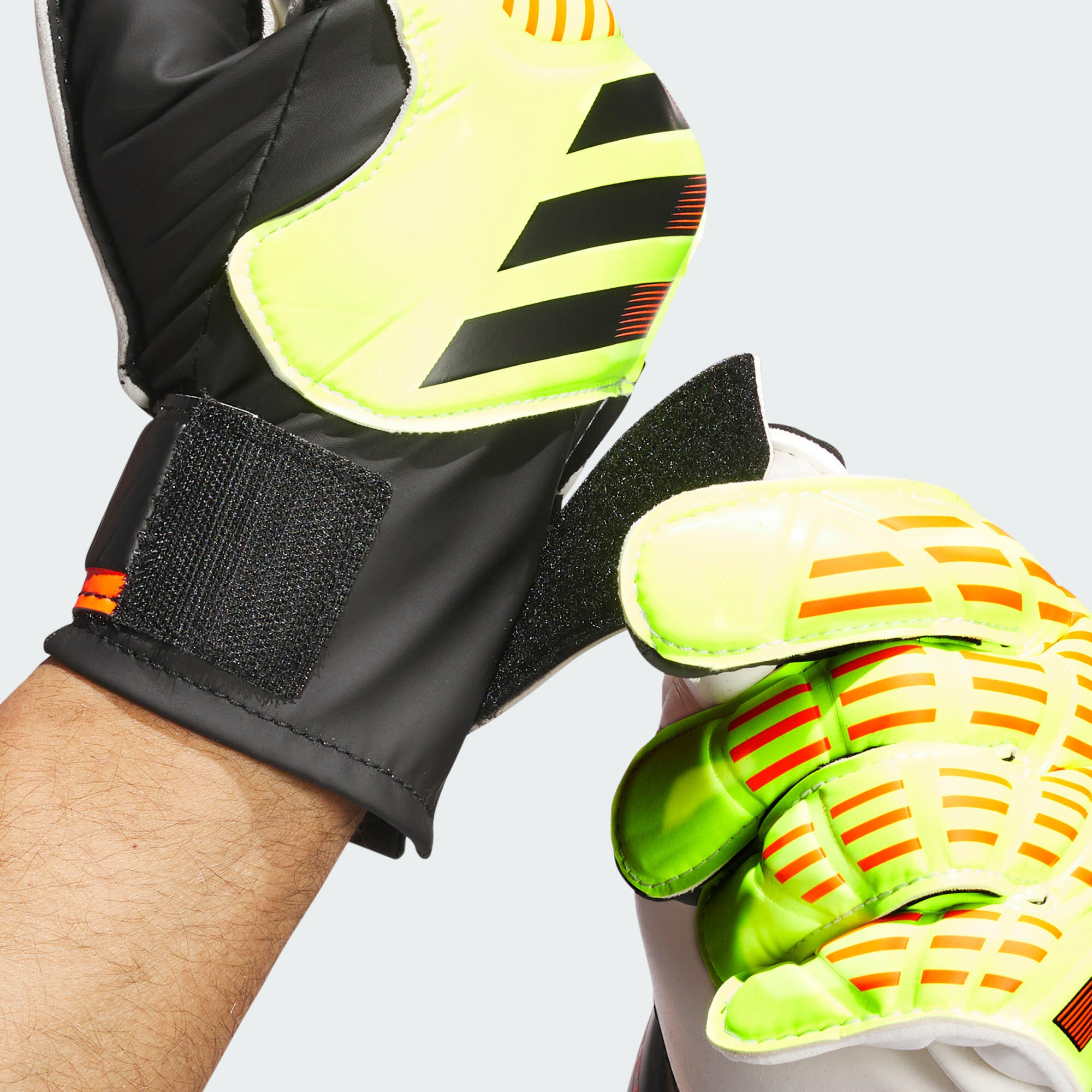 Predator Training Goalkeeper Gloves 3/6