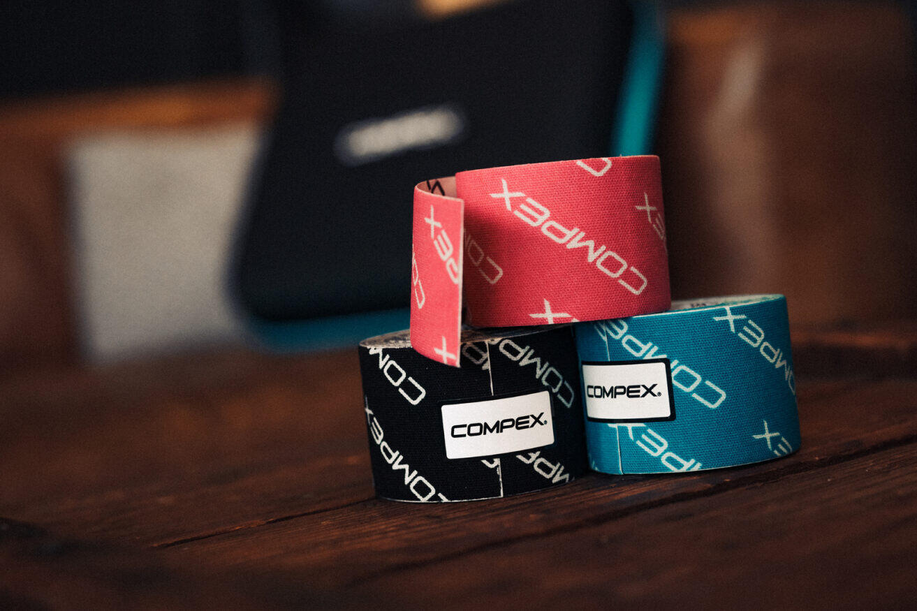 COMPEX Tape kinesiologico  - Set di 12 rotoli 3/6