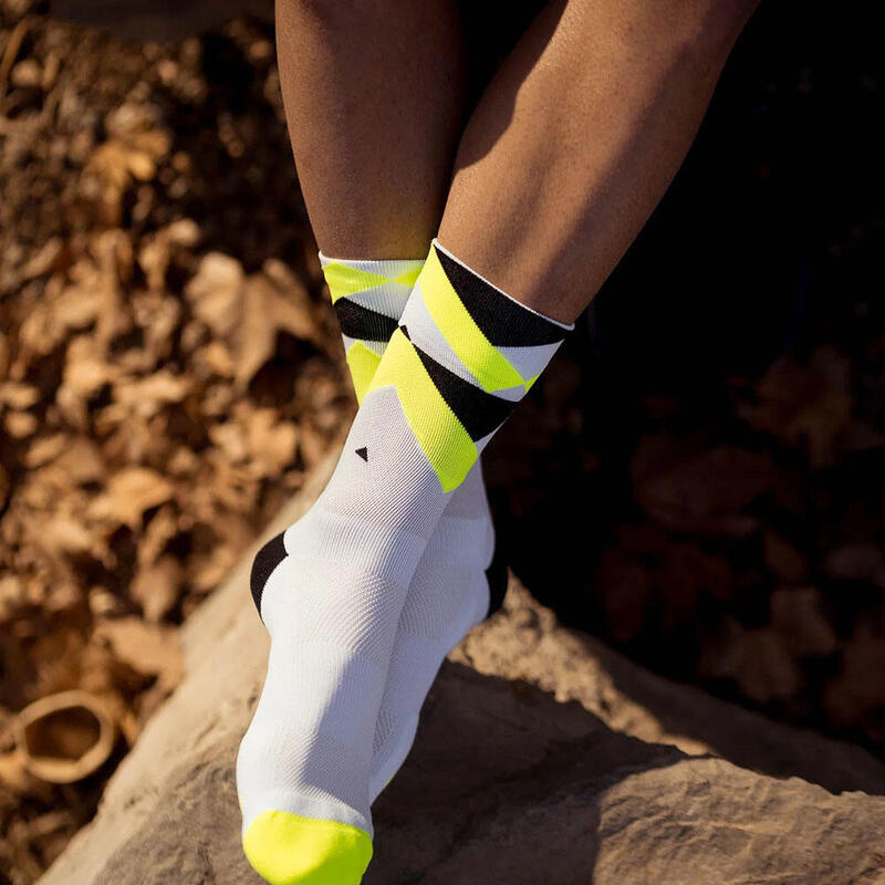 Made in Italy High-Cut Running Socks - Peaks White Canary