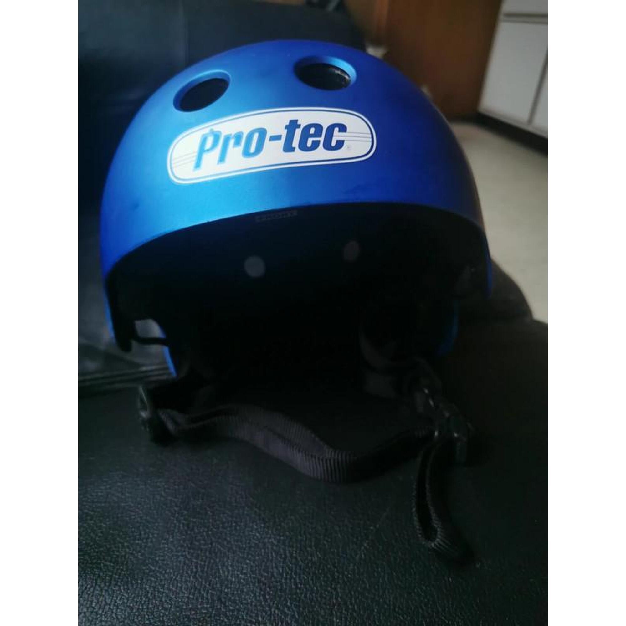 C2C - Casque de patineur