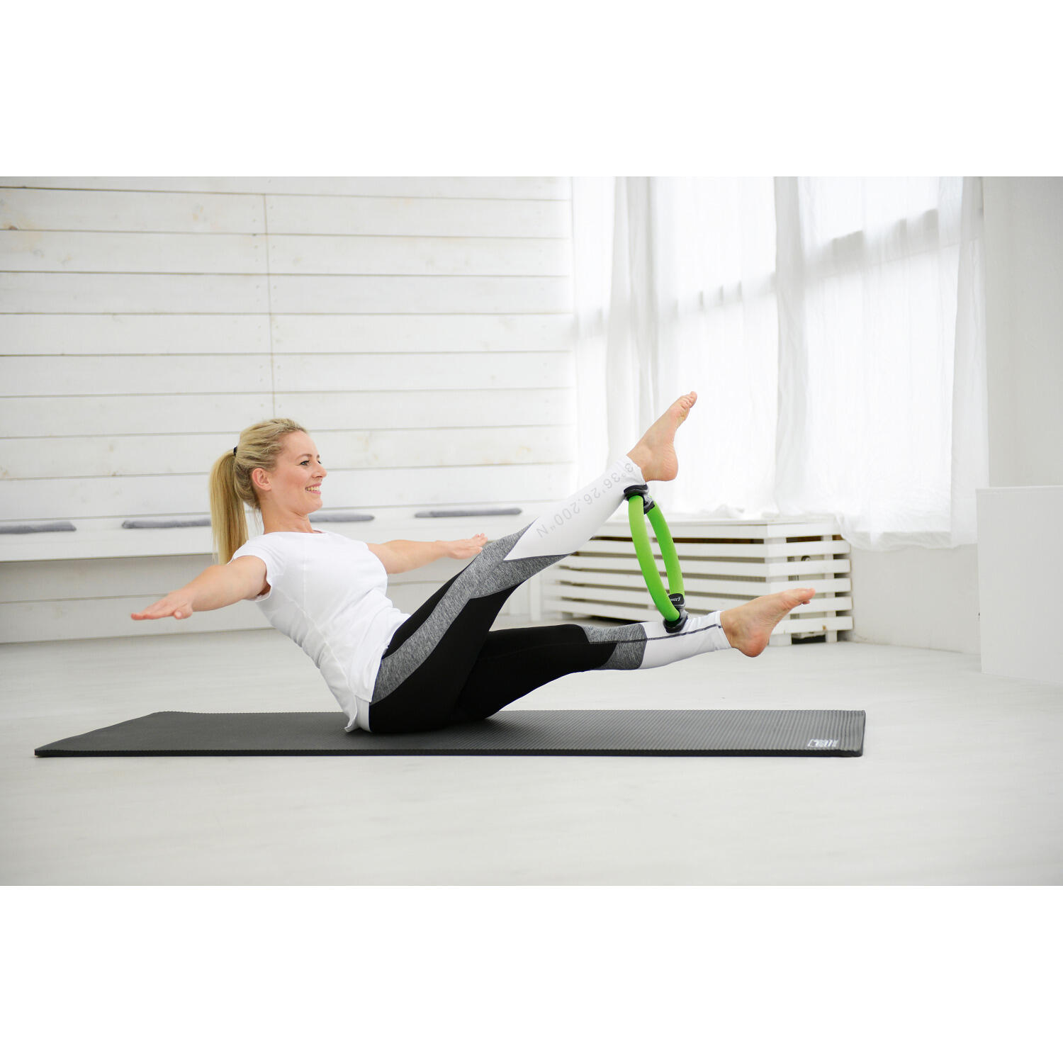 Pilates Circle Compact - Anneau de résistance 2/5