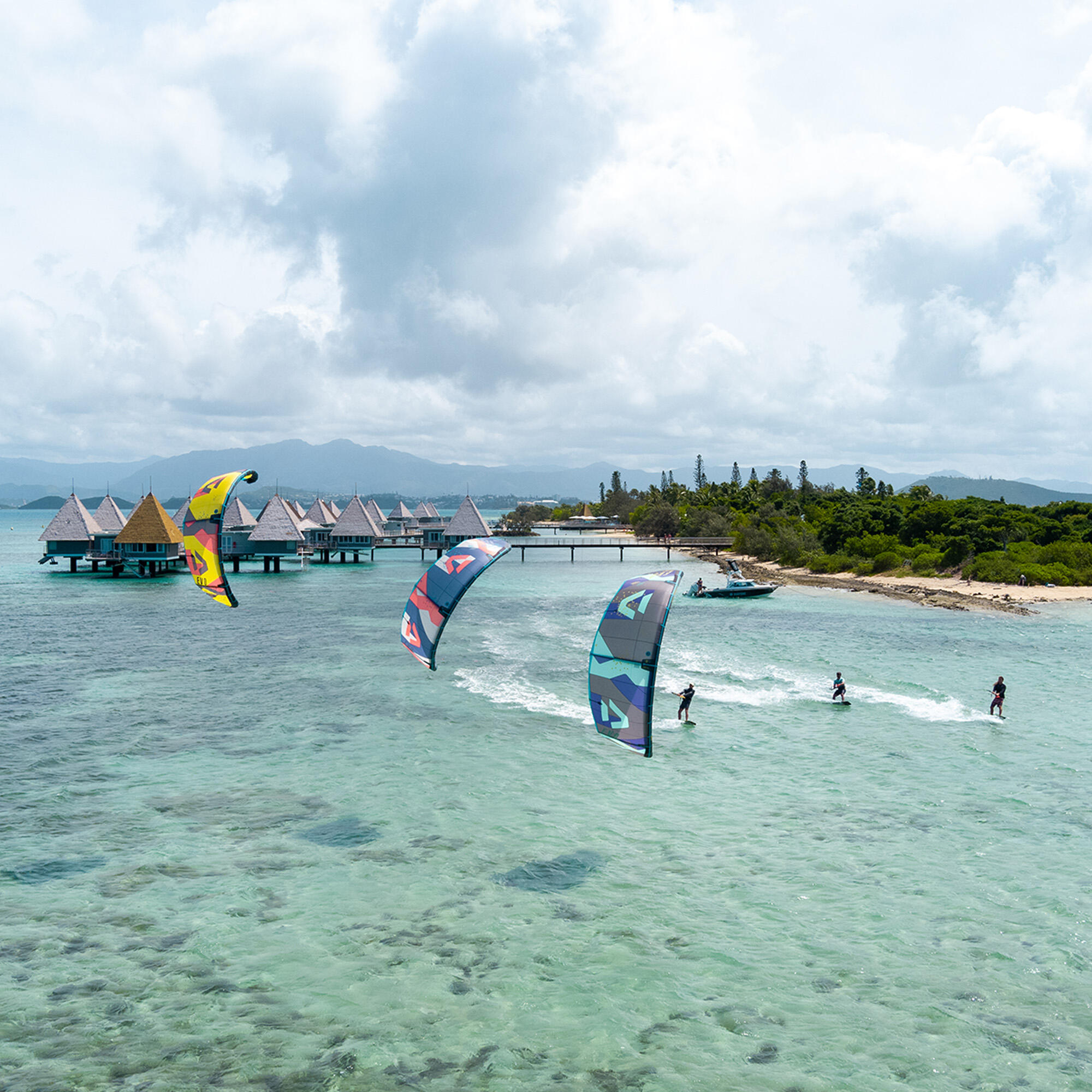 Latawiec kitesurfingowy DUOTONE Evo 2/5
