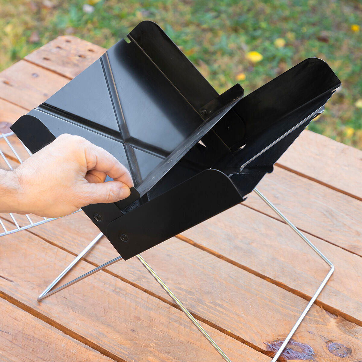 Mini-barbecue Pliable Portable pour Charbon InnovaGoods Fer 5/5