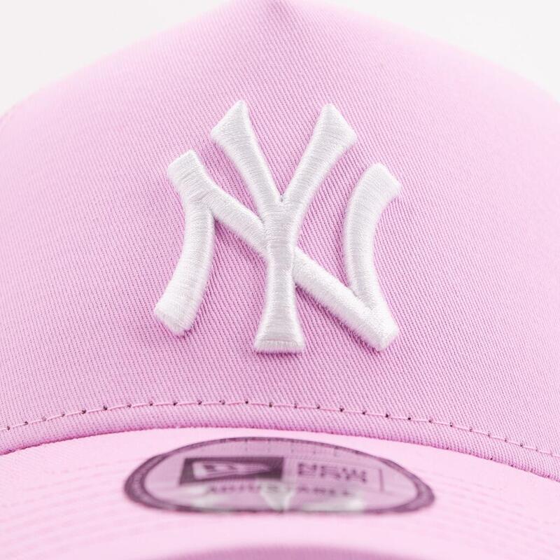 Casquette pour femmes New Era League Essentials Trucker New York Yankees Cap