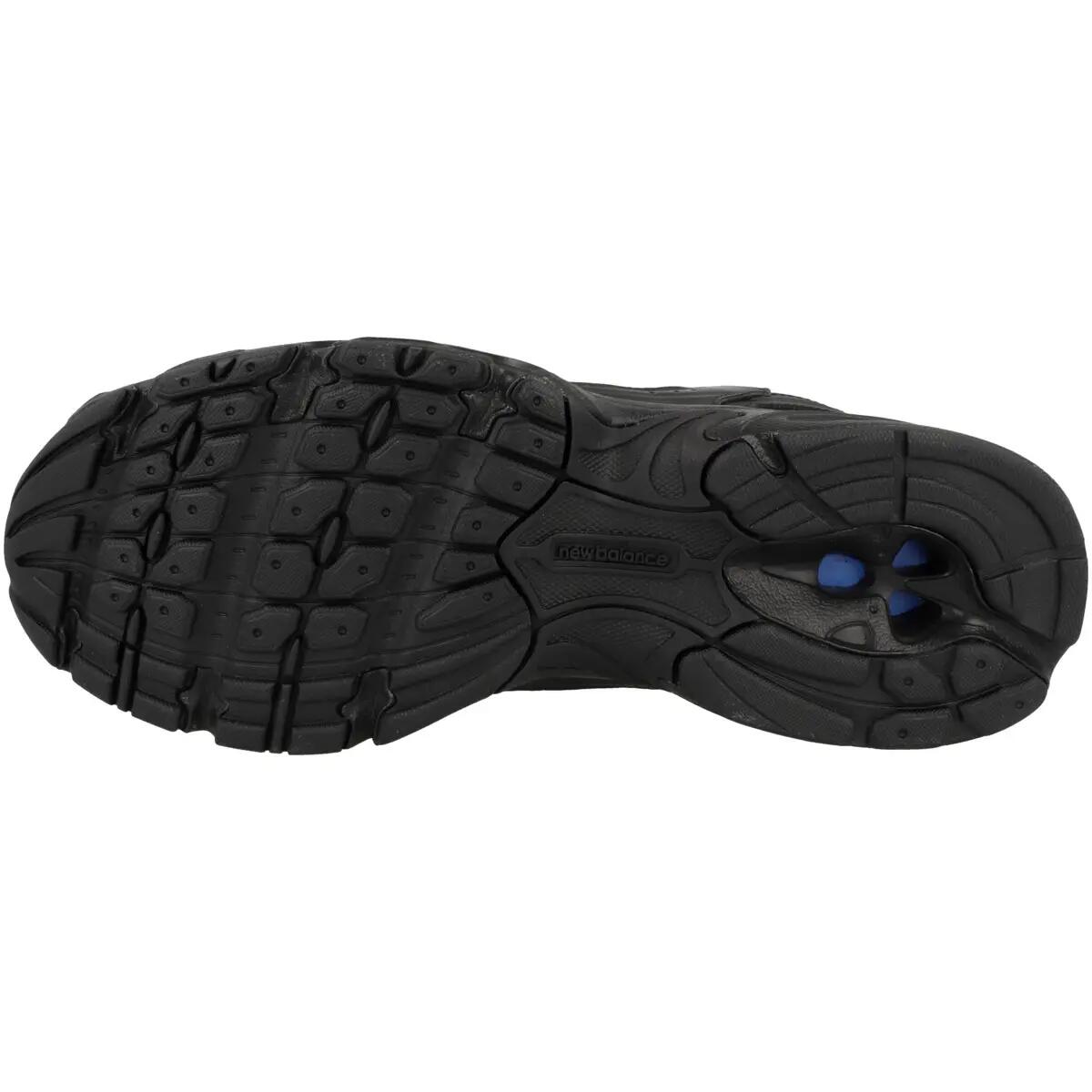 New Balance 530 Triple Black Leather 5/6