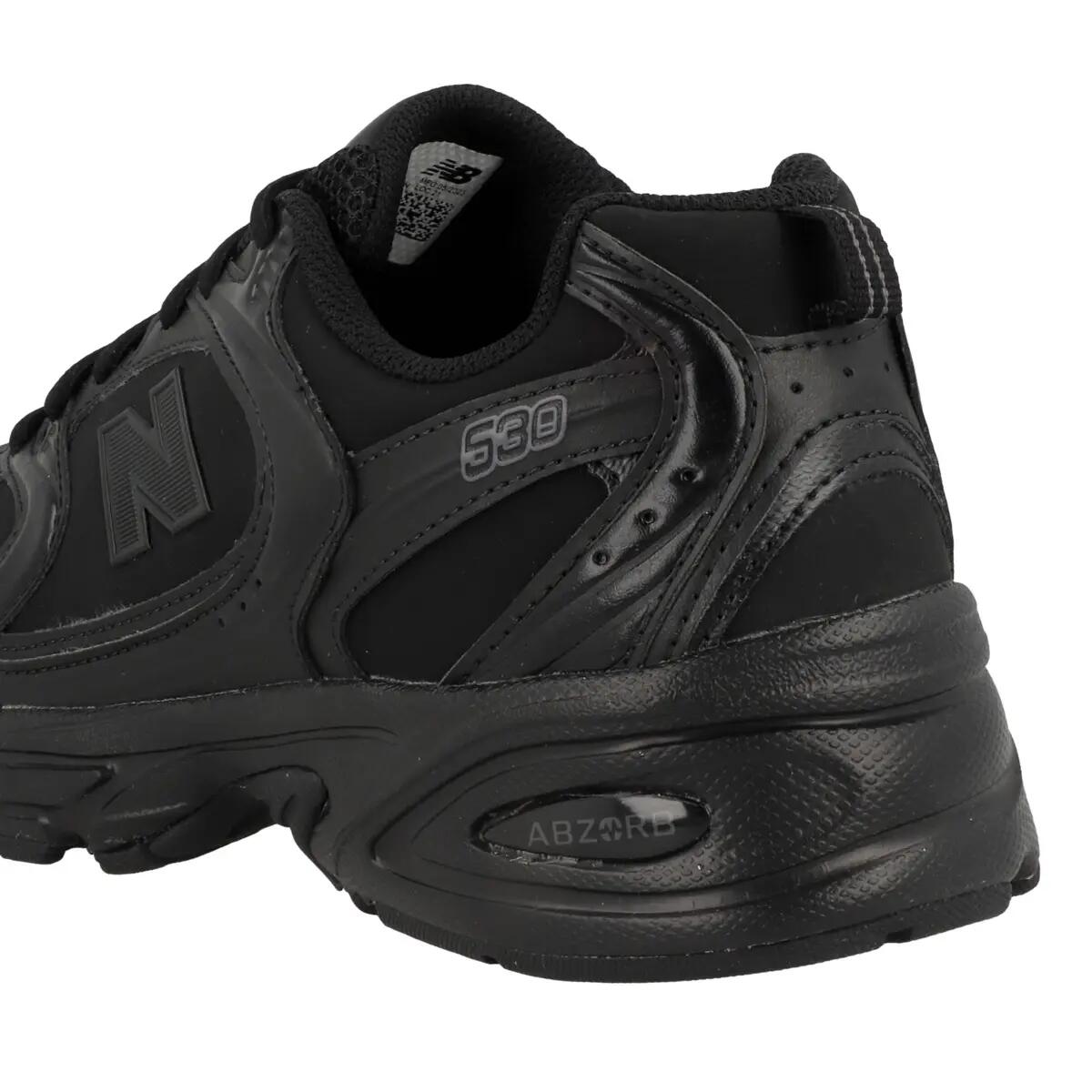 New Balance 530 Triple Black Leather 6/6