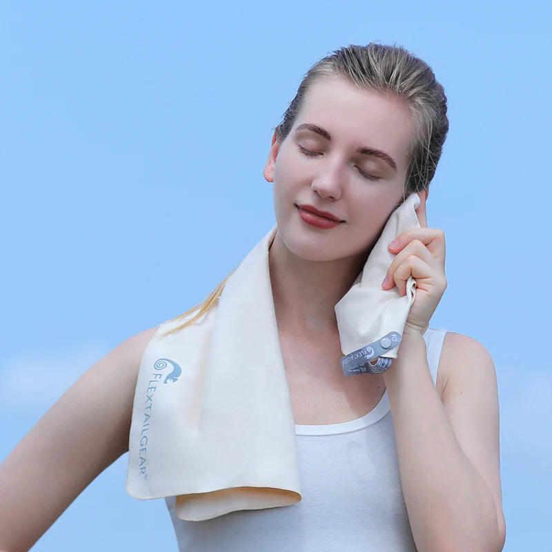 Prosop microfibra Flextail, super absorbant, pentru camping, plaja, yoga