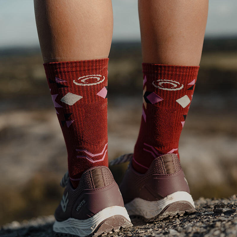 Calcetines Bv Sport Trek Doble GR  Alto Lyocell Azteca Burdeos 3/4