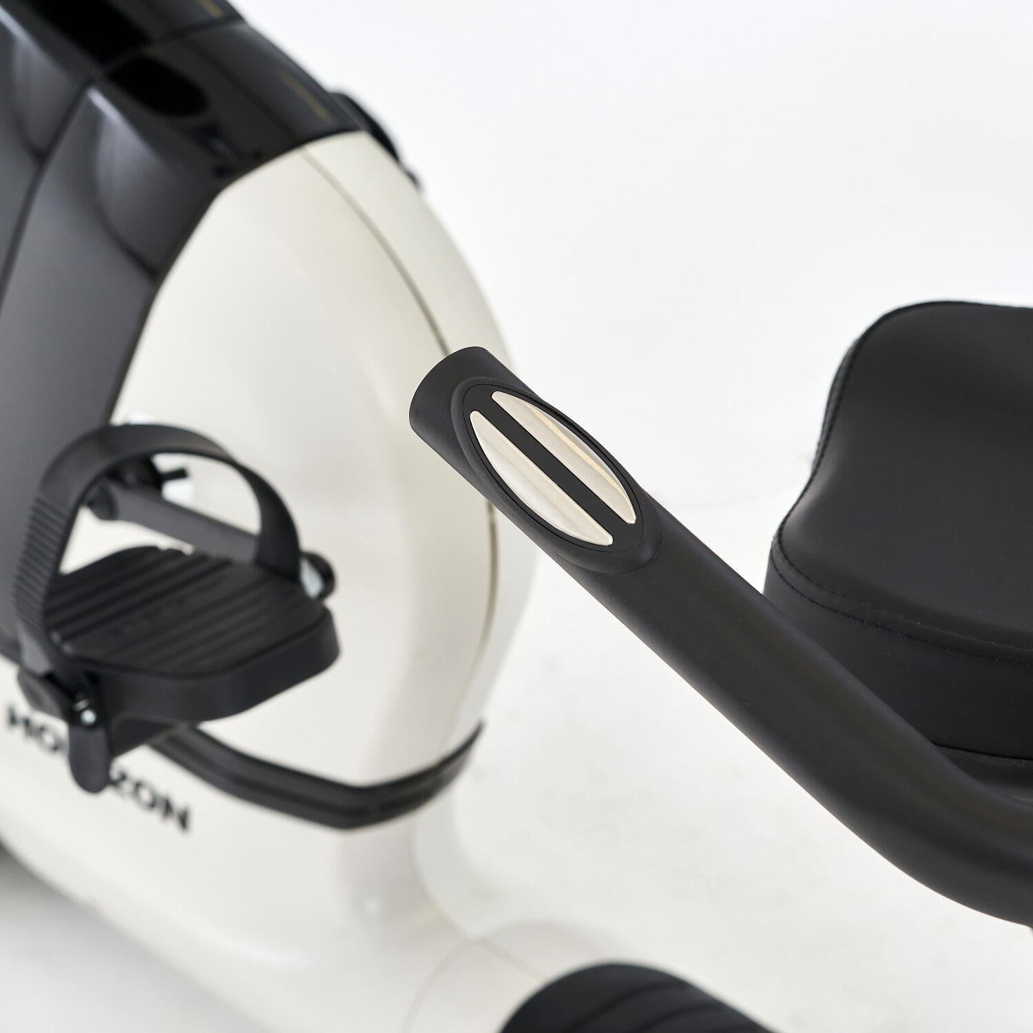 Vélo d'appartement Horizon Fitness Comfort R 8.0 5/7
