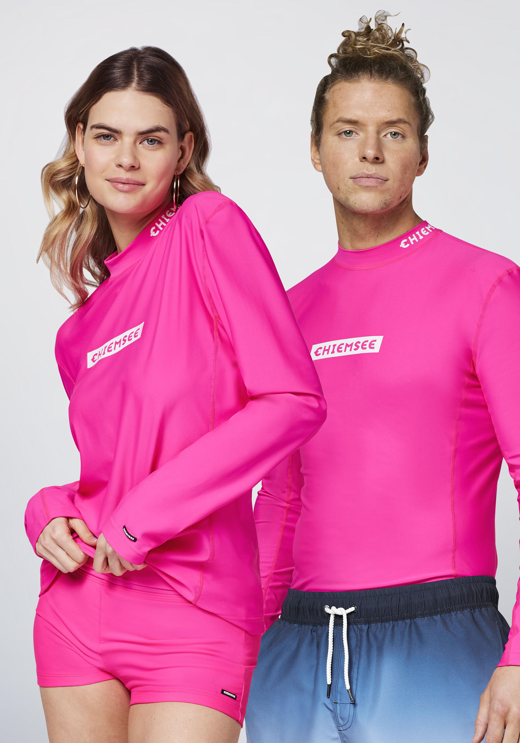 Swim-Shirt im Label-Design 3/6