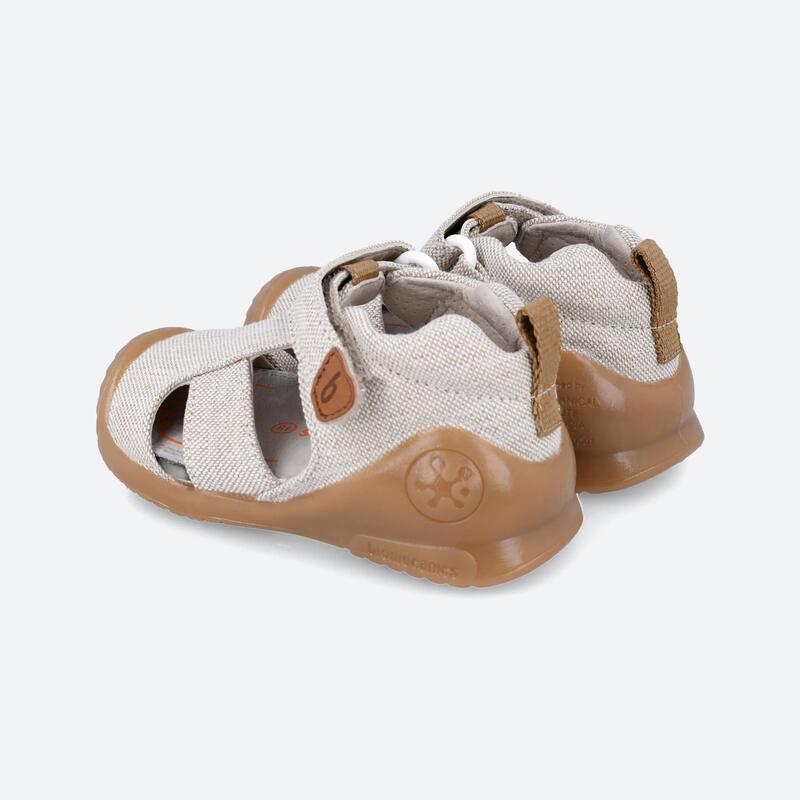 Sandalias Cerradas Niños Biomecanics 242188B Beige Cierre Adherente