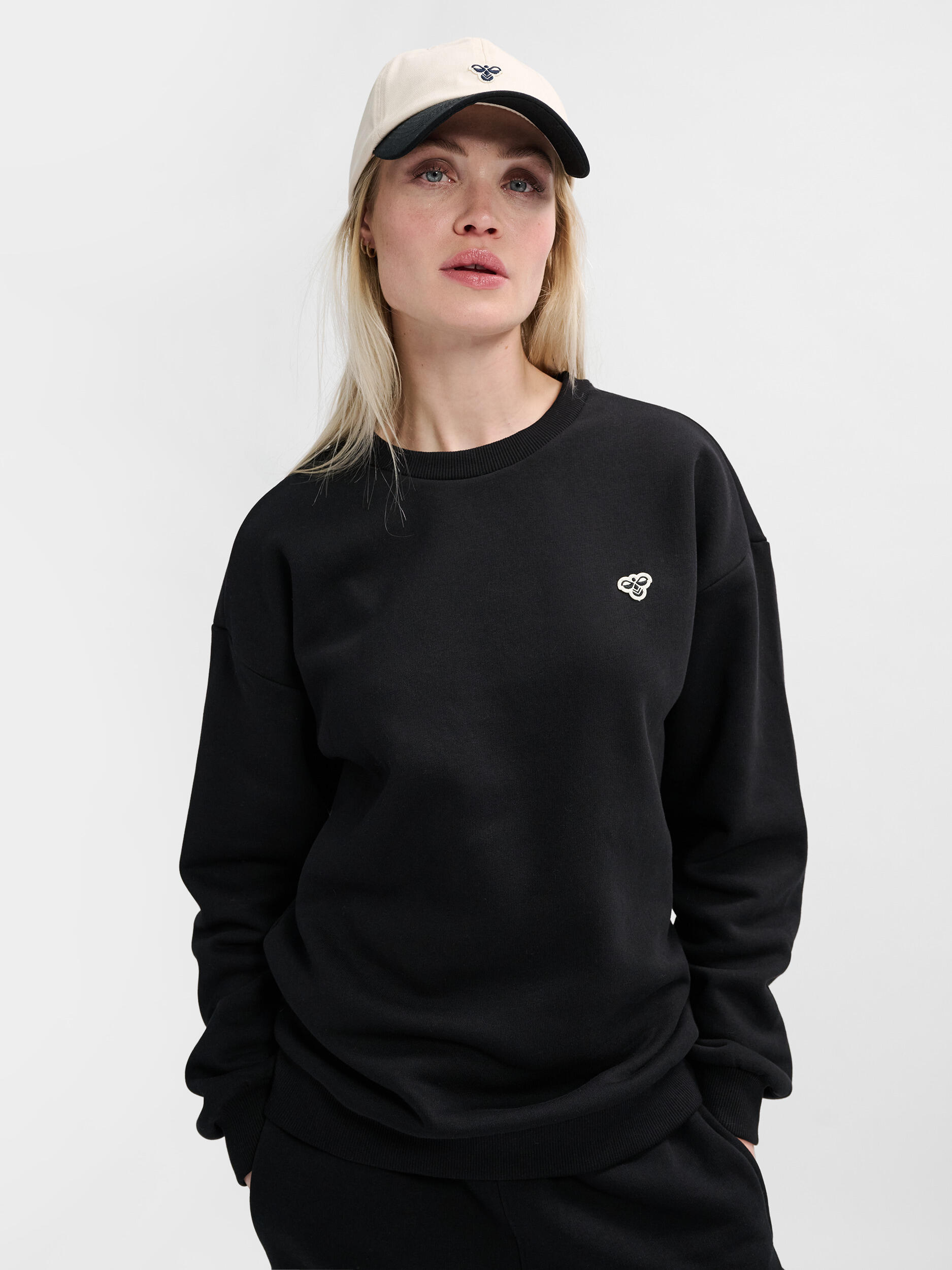 Felpa con scollo rotondo Hummel Loose Bee 2/7