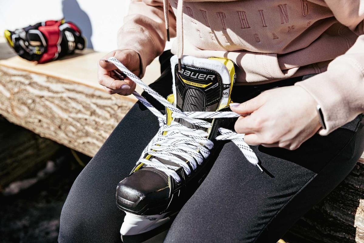 Lední hokejové brusle BAUER S22 SUPREME M4 - INT (šířka FIT 2) 2/6