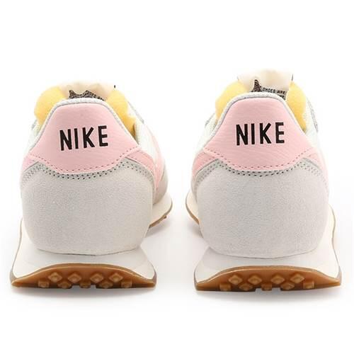 Damen universal Schuhe Nike Waffle Trainer 2 3/5