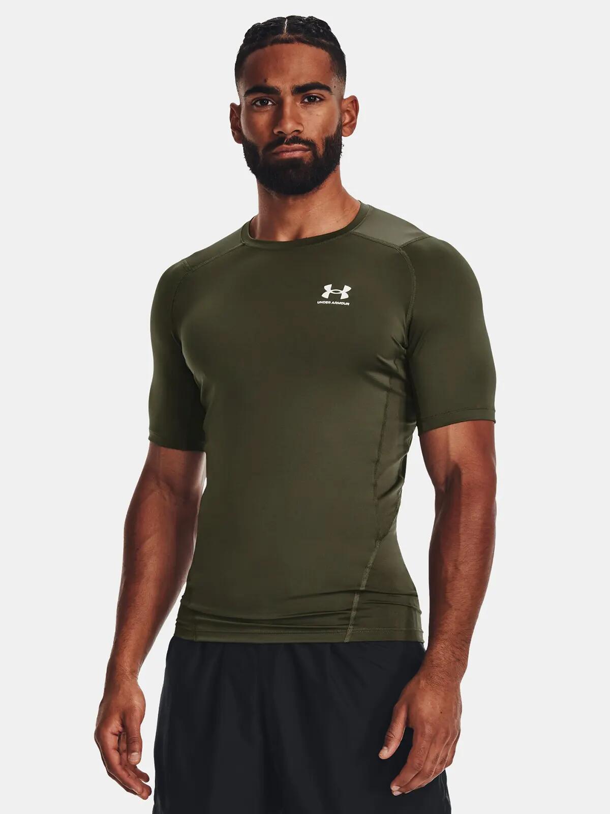 UNDER ARMOUR picture