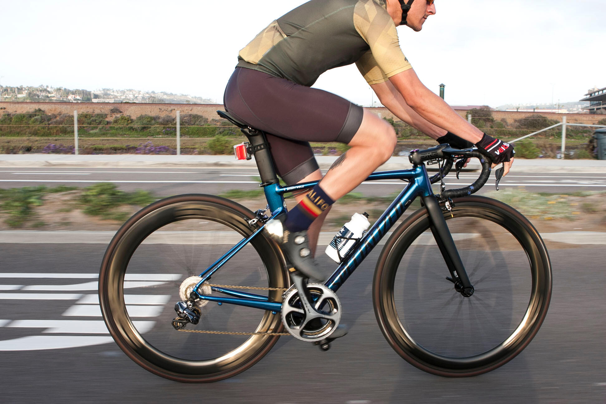 ECLAIRAGE VELO ARR USB SENTRY AERO 260 4/4