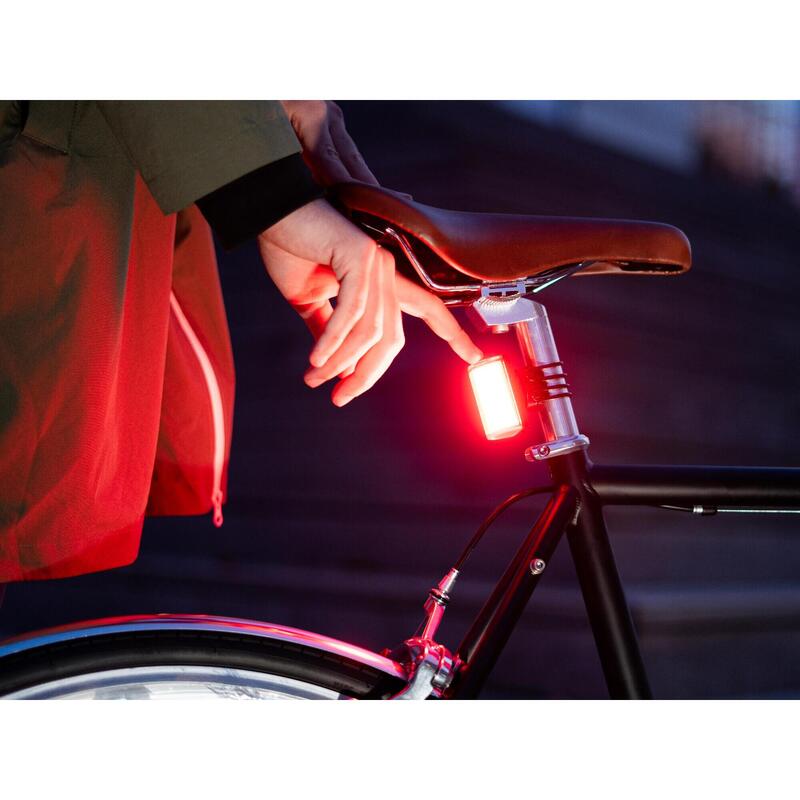 Lumière magnétique arrière pour vélo