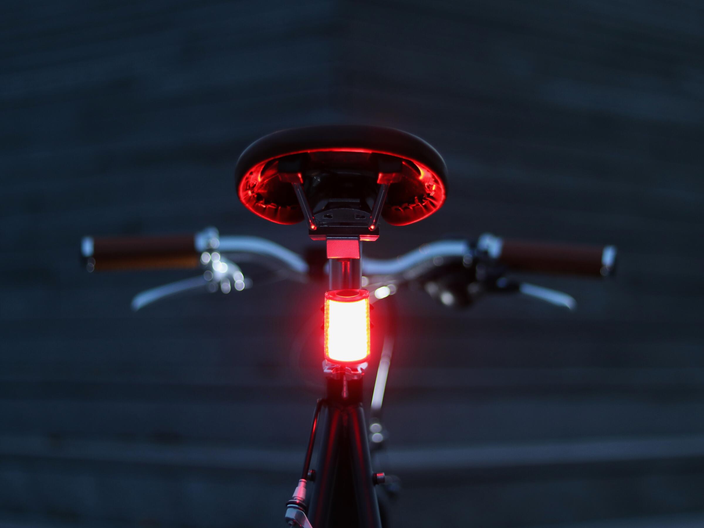 Magnetische fietsverlichting voor en achter 6/7