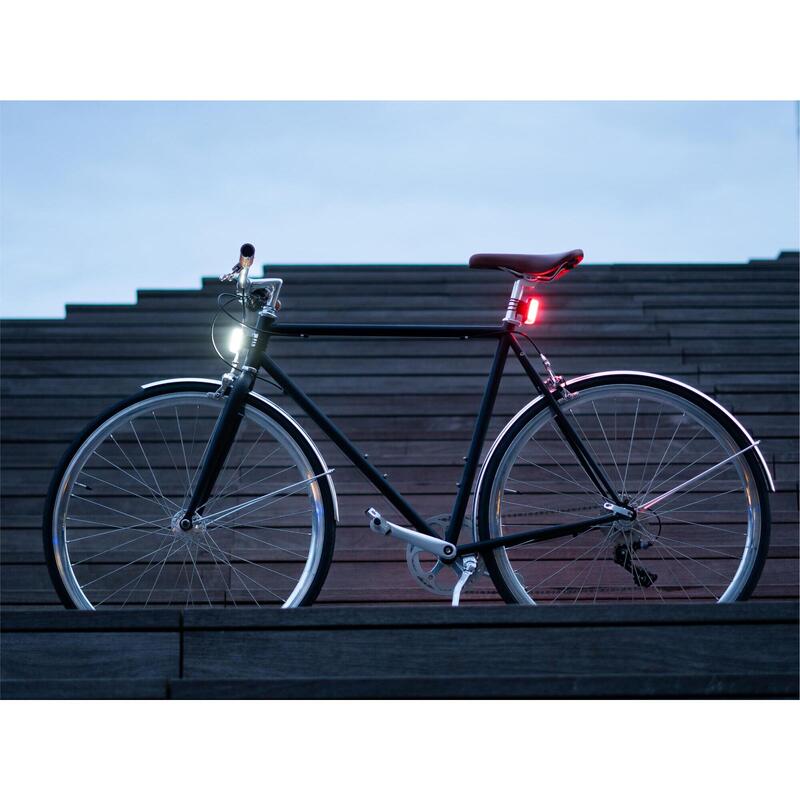 Luces de bicicleta magnéticas delanteras y traseras.