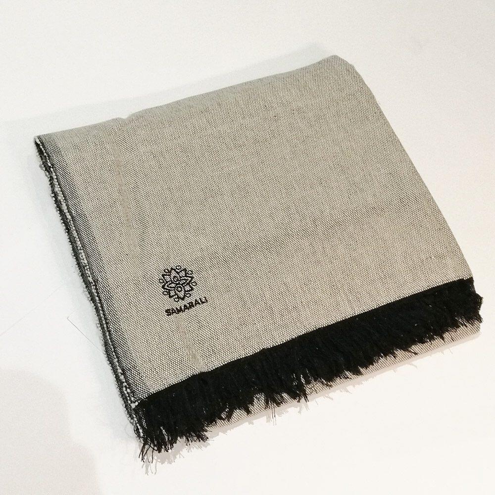 Handmade cotton yoga blanket - Black