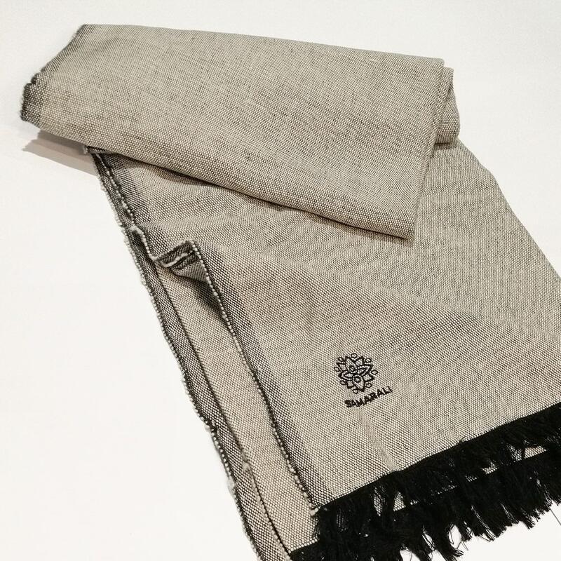 Samarali Kézzel készített pamut jóga takaró - Fekete