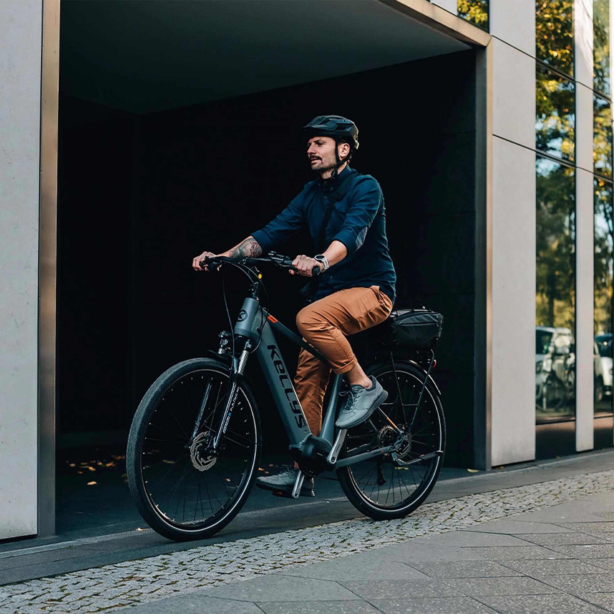 Vélo électrique Kellys E-Carson 30 SH 725Wh SHIMANO Altus M2000 9V 2/7