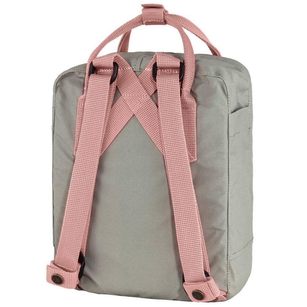 Mochila Gris con Asas Rosas Fjallraven Kanken Fog-Pink 7L Versátil y Resistente 5/5
