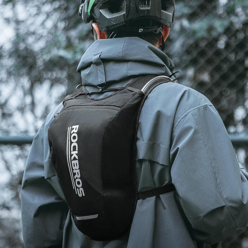 Plecak rowerowy z bukłakiem 2l Rockbros RB017