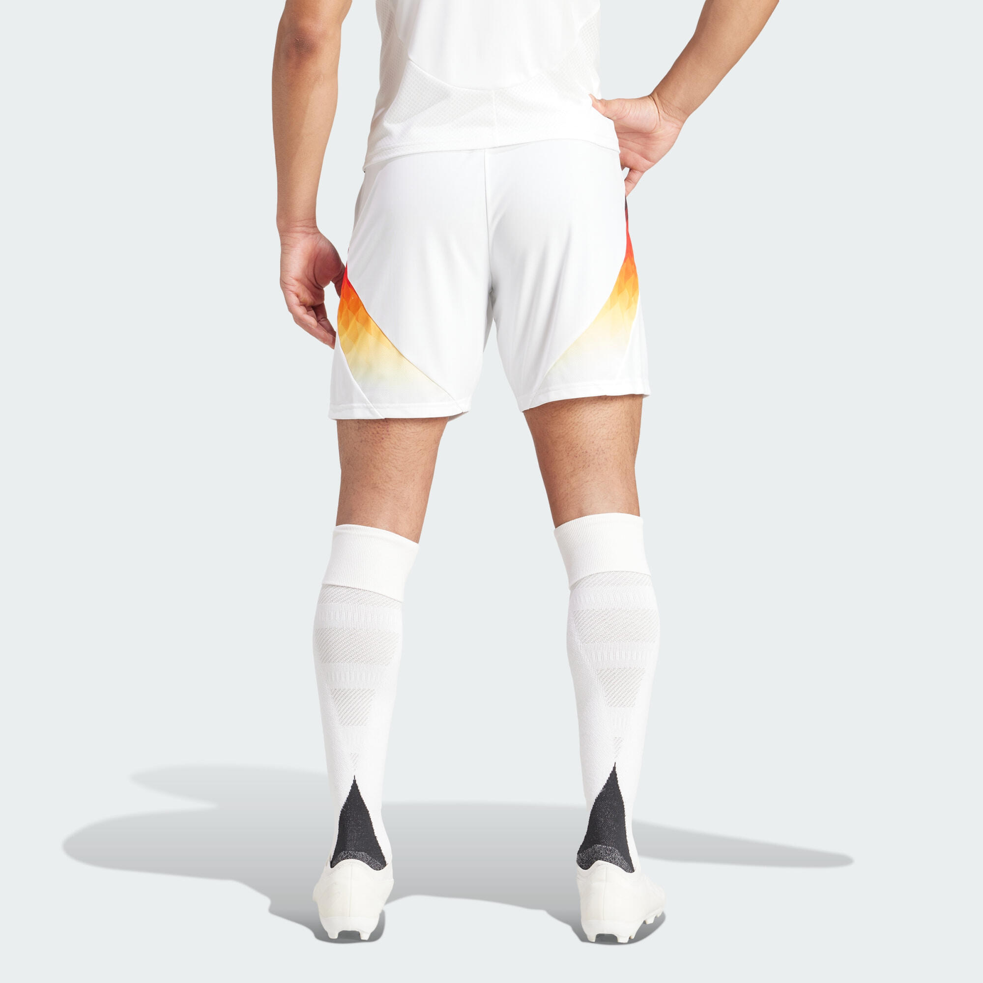 Germany 24 Home Shorts 3/5