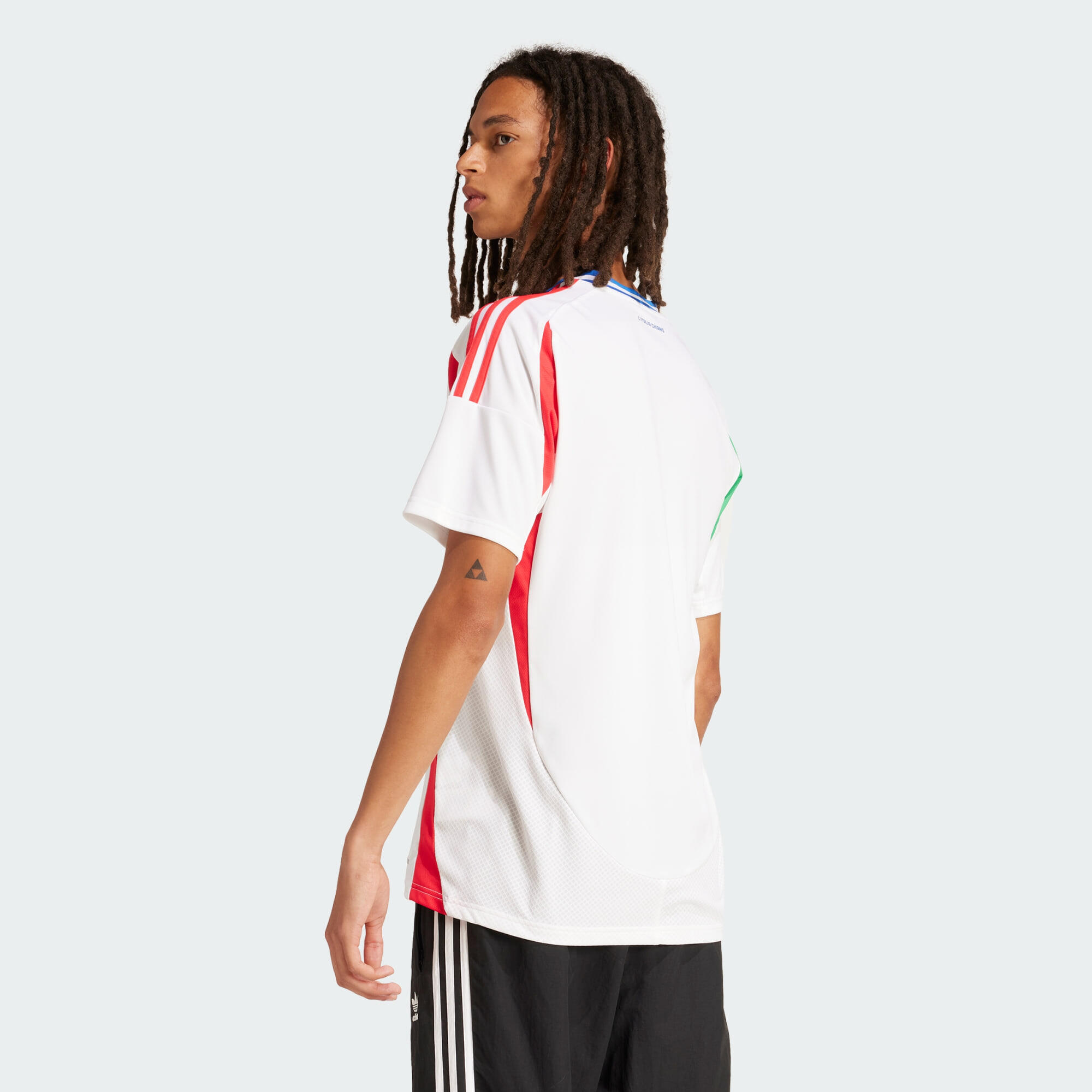 Italy 24 Away Jersey 3/7