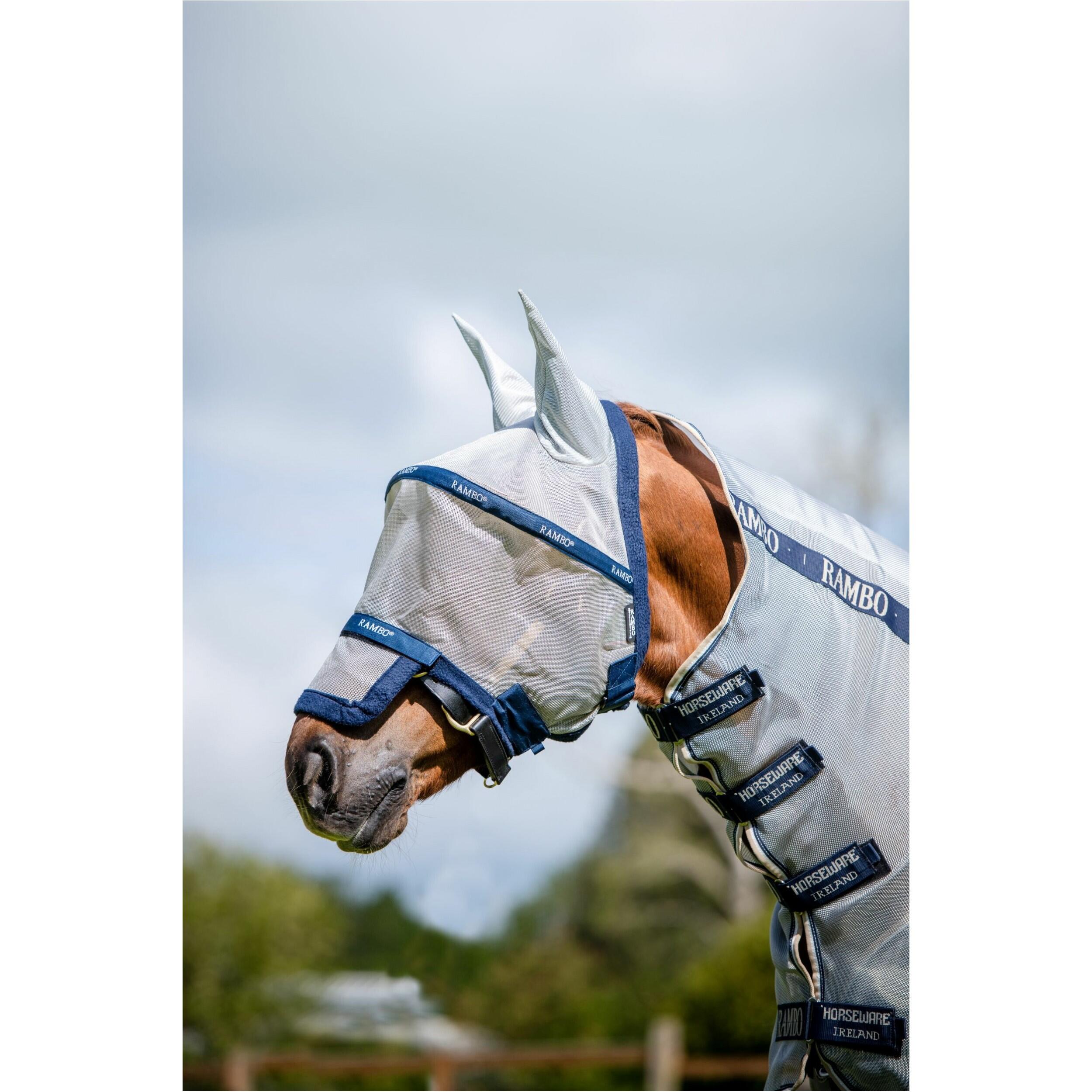 Fliegenmaske Rambo Plus Horseware Silber-Blau 3/4