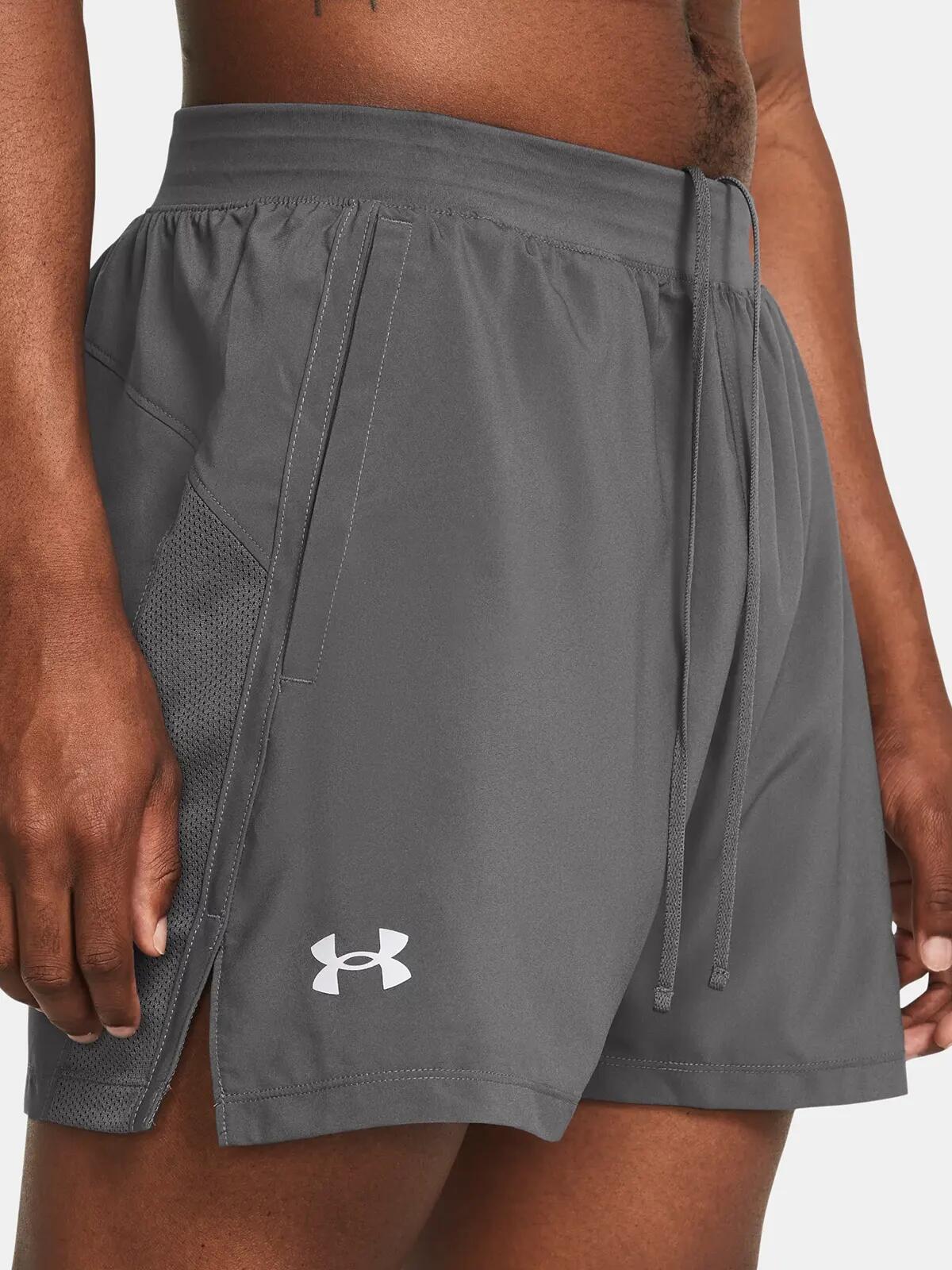 Calções Under armour modelo 1382617-025 para homem 5/7