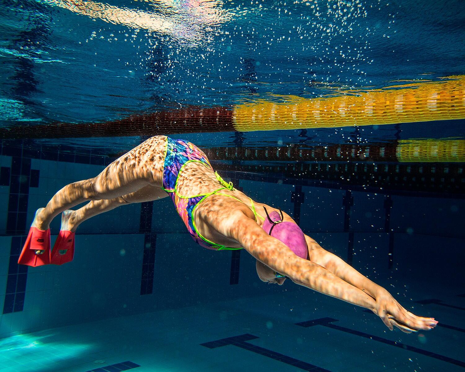 Aletas natación cortas MAD WAVE FINS TRAINING Azules 5/5