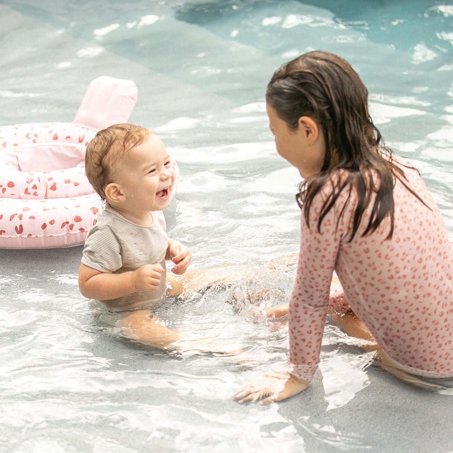 Swim Essentials | Oudroze Panterprint Baby Float 0-1 jaar 2/4