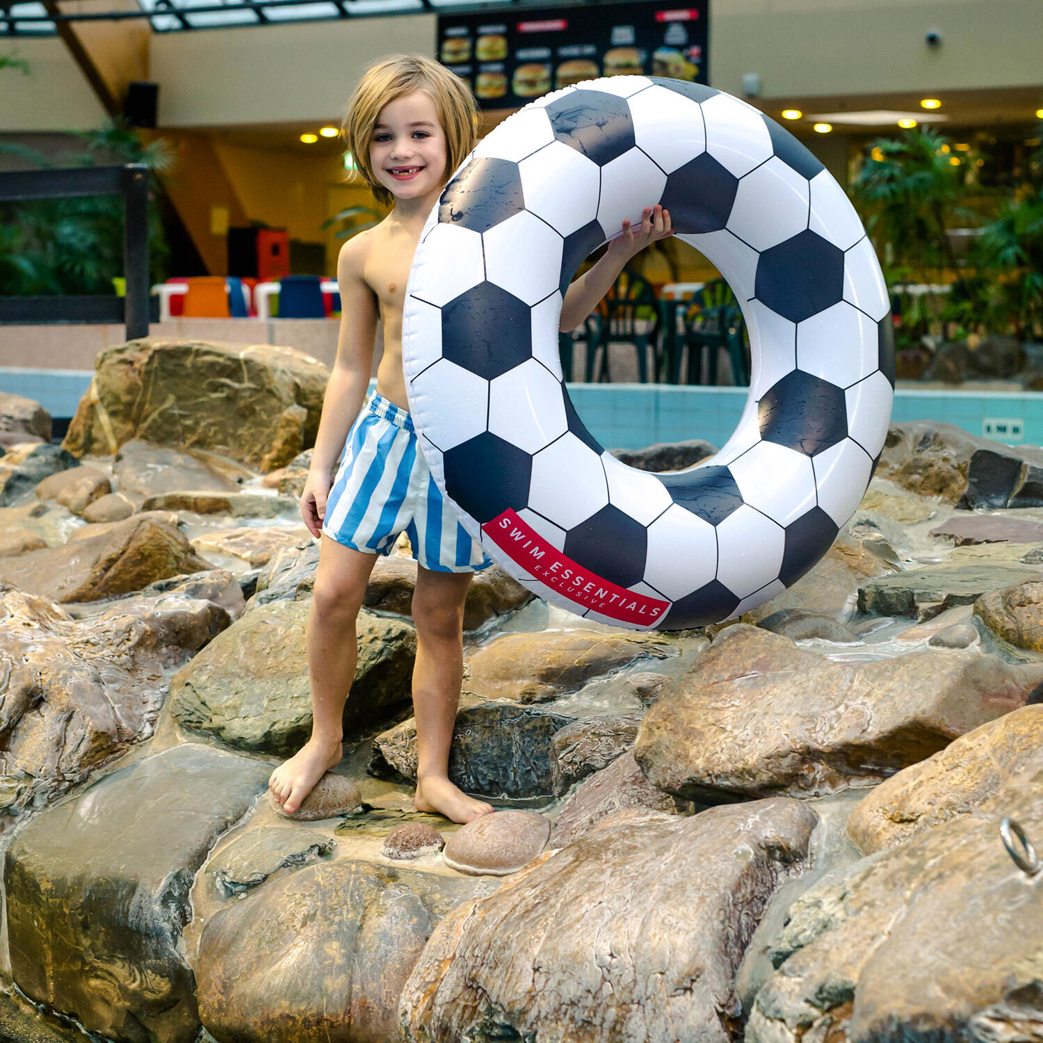 Swim Essentials Schwimmring 90 cm Fußball 4/7