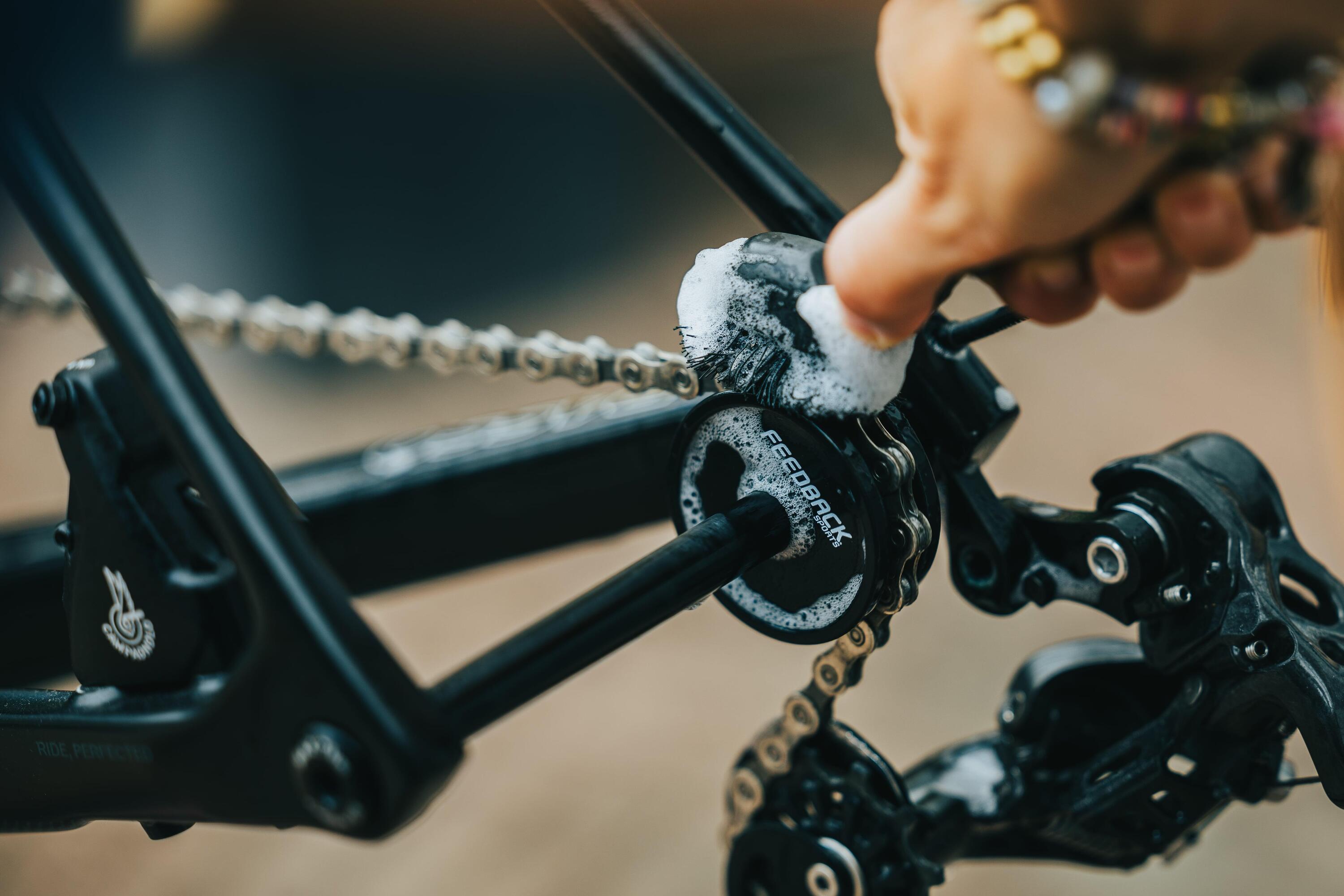 Feedback Sports Thru-Axle Chain Keeper 3/3