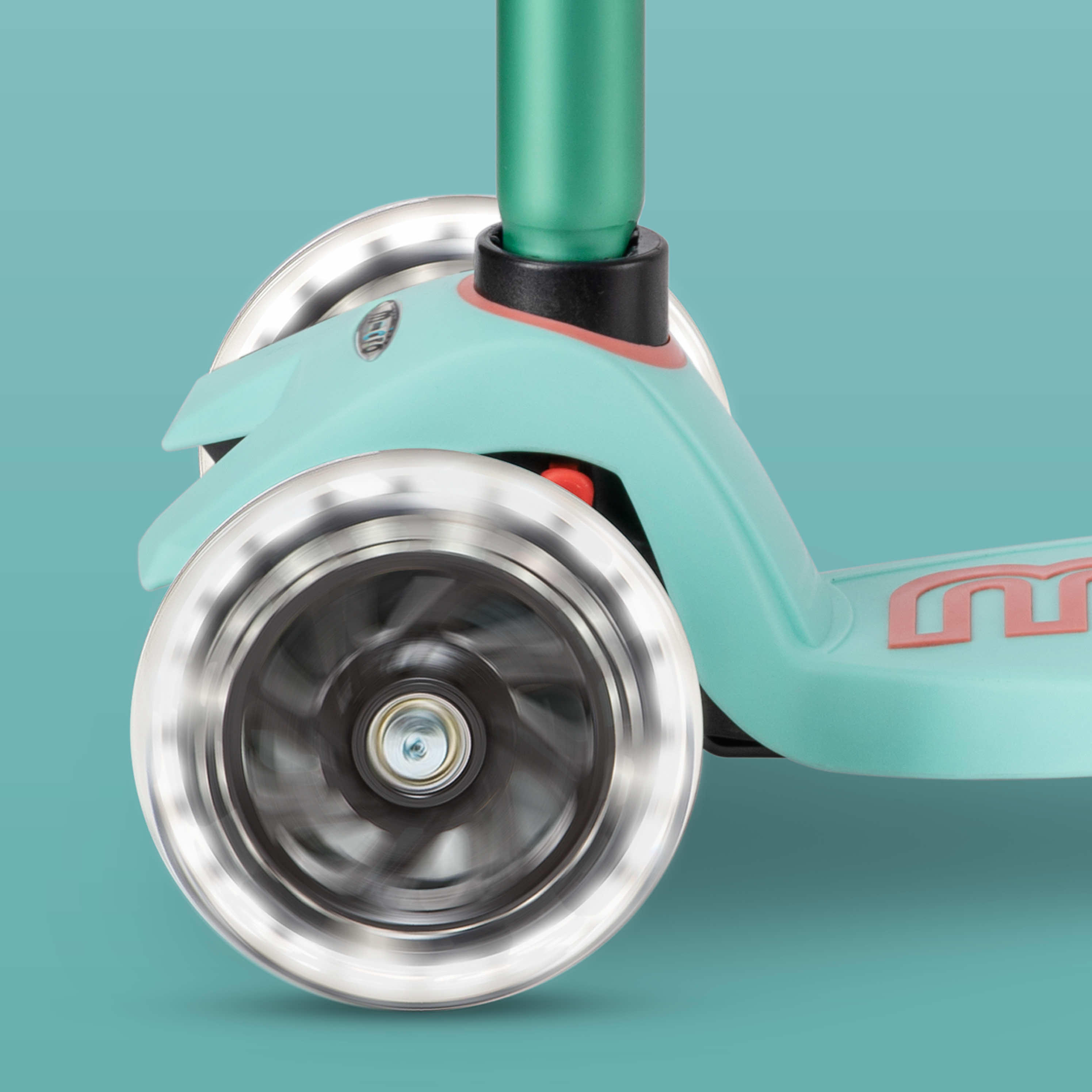 Maxi Scooter - Light up Wheels: Mint 6/7