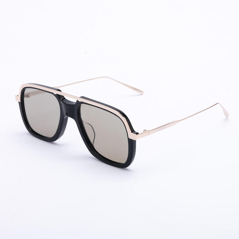 MAVERICK Electrochromic Lenses Sunglasses – Gold